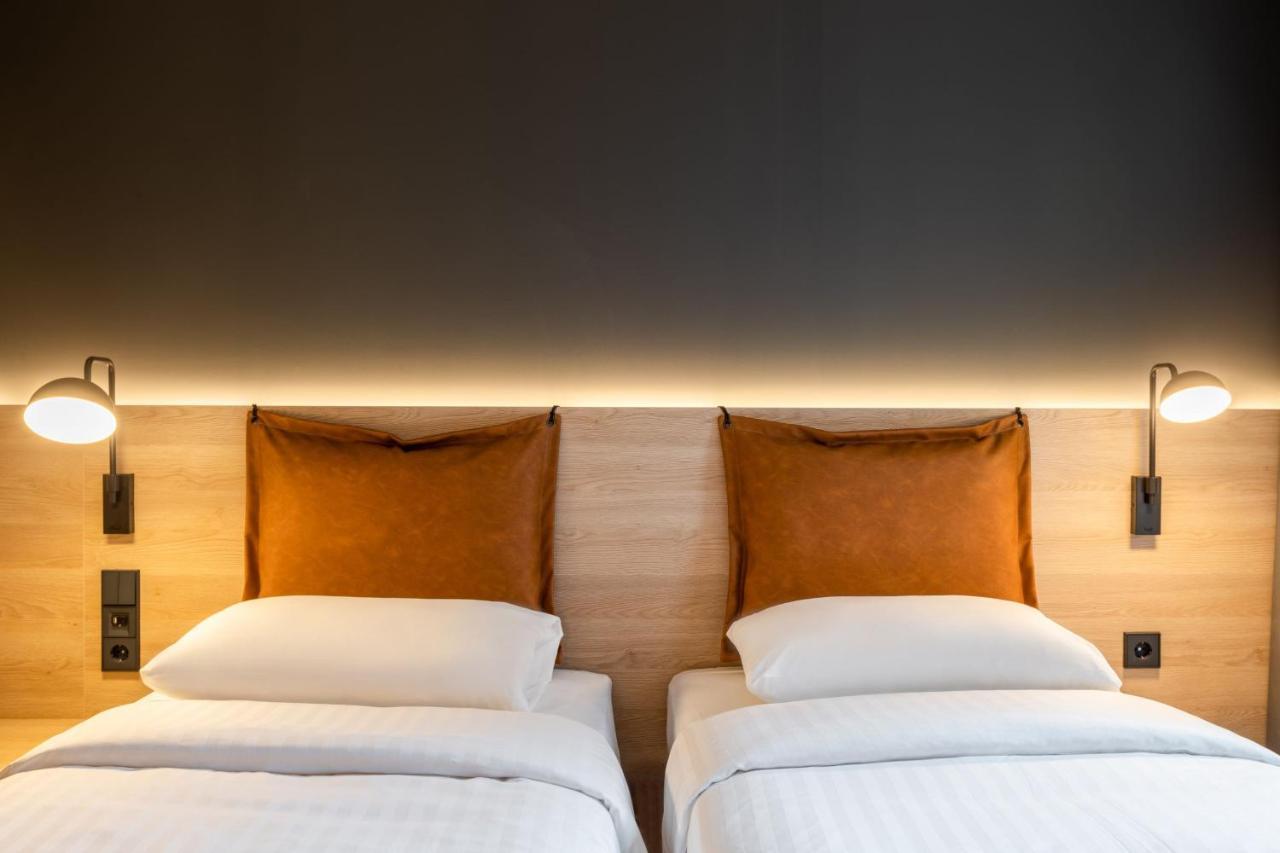 Moxy Dortmund City Extérieur photo